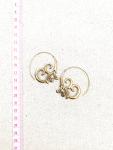 Load image into Gallery viewer, Wave Spiral Brass Earrings